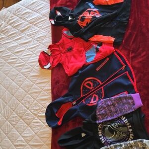 Marvel Hoodie Bundle [3 Spidey, 1 Black Panther] in 5T-5/6-XS (Good Condition)